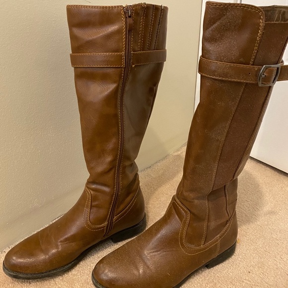 Lob Brown Boots - Picture 2 of 2